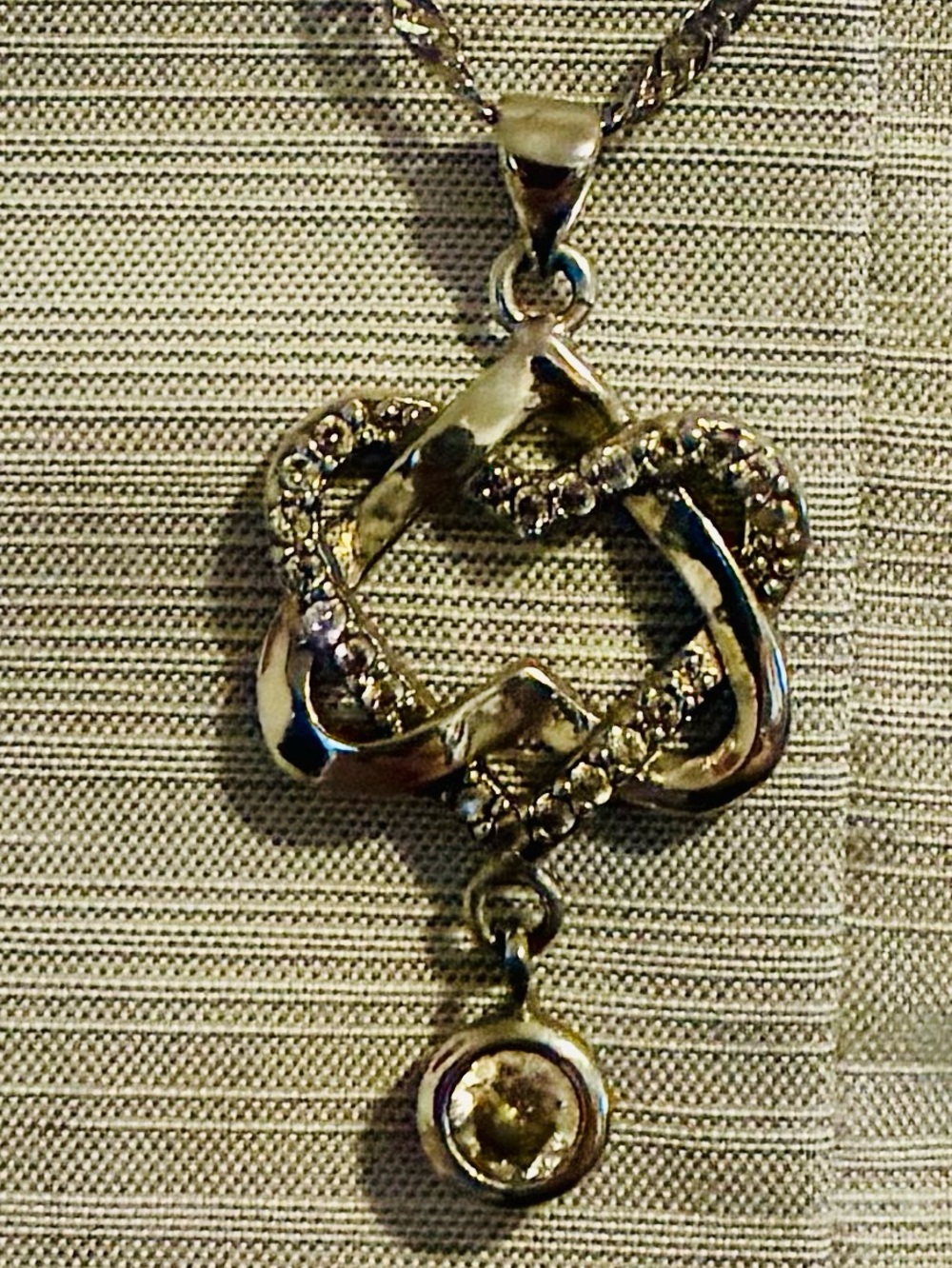 925 Sterling Silver Intertwined Hearts Pendants and Necklace - Picture 2 of 7